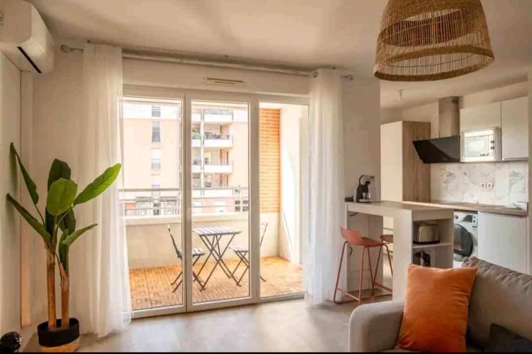Le Candle - Parking & Balcon - Muret - Toulouse Kültér fotó